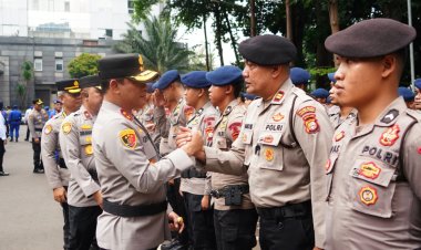 ‎Beri Penghargaan Anggota, Kapolda Metro Jaya : Jangan Sakiti Hati Masyarakat