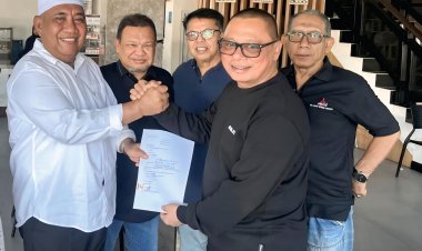 Langkah Awal Mubes I, H. Aqussalim Serahkan Berkas Pencalonan Ketum FK P70
