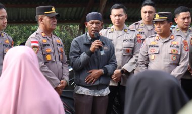 Wujud Pengabdian, STIK Angkatan 83 Bantu Warga Mendale dan Perbaiki Fasilitas Ibadah