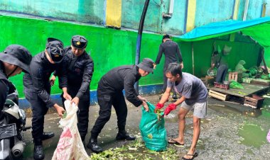 Brimob Metro Jaya Gelar Kurvey di Pasar Palmerah, Implementasi Program “Bang Jasri“