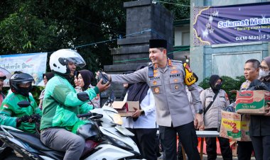 Ramadhan Penuh Kepedulian, Polres Metro Jakarta Timur Hadirkan Bang Jasri untuk Perkuat Kamtibmas dan Kebersamaan Umat