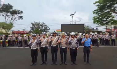‎Satlantas Polres Cianjur Gelar Apel Pagi dan Pemeriksaan Kendaraan, Siap Hadapi Operasi Ketupat Lodaya 2026