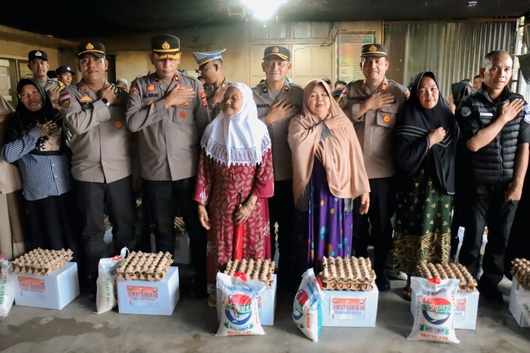 Jumat Berkah Polres Aceh Tengah, 40 KK Warga Lot Kala Terima Bantuan Sembako