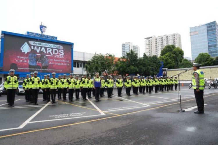 ‎Perkuat Pengamanan Operasi Ketupat 2026, Kabag Ops Korlantas Polri Lepas Bintara Remaja