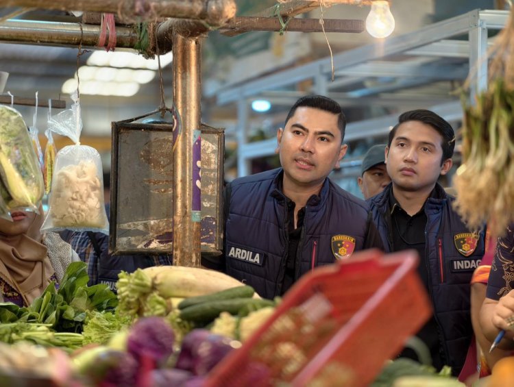 Antisipasi Lonjakan Jelang Hari Raya, Satgas SABER PMJ Awasi Harga dan Distribusi Bahan Pokok Di Pasar Koja