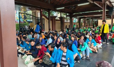 Buka Bersama di Lokasi Unjuk Rasa, Polda Metro Jaya Kedepankan Kebersamaan dan Sikap Humanis