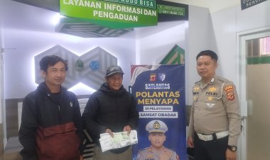 ‎Polantas Menyapa Wajib Pajak di Samsat Cibadak dan Pelabuhan Ratu : Tingkatkan Pelayanan dan Kedekatan dengan Masyarakat