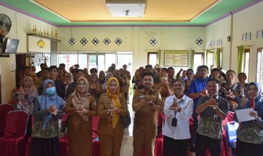 Puluhan Aparatur Desa hadiri Sosialisasi Pembrian Informasi Status Kepesertaan JKN di kabupaten Tulang  Bawang  