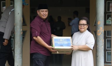 Satgas Ops Damai Cartenz Salurkan Bantuan Sosial, Hangatkan Hati Santri dan Anak Panti di Jayapura