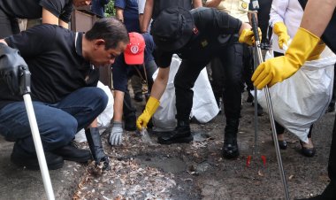 ‎Dukung Gerakan Asri Presiden Prabowo, Kapolda Metro Jaya dan Para Menteri Turun Gunung Bersihkan Pasar Kramat Jati