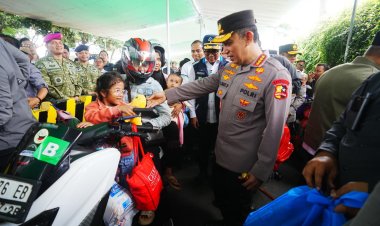 Tinjau Arus Balik di Pelabuhan Bakauheni, Kapolri Pastikan Pemudik Aman-Selamat Sampai Tujuan 