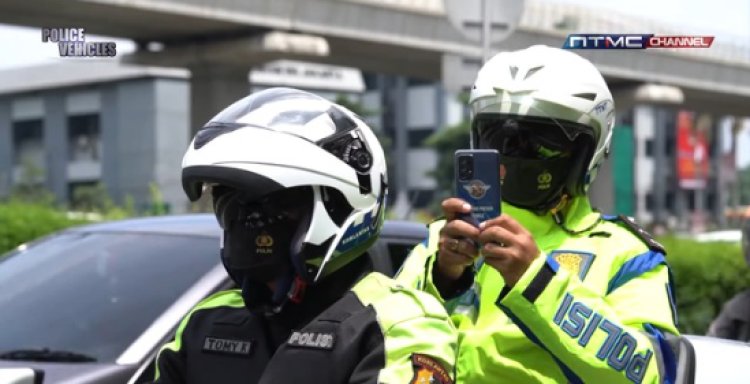 ‎Satlantas Polres Cirebon Kota Optimalkan Penerapan Tilang Elektronik Melalui ETLE Mobile E-handled