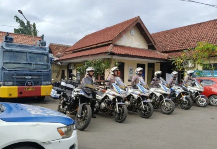 ‎Satuan Lalu Lintas Polres Cirebon Kota Gelar Apel Pengecekan, Persiapan Hadapi Operasi Ketupat Lodaya 2026 Untuk Pengamanan Arus Mudik dan Balik Lebaran