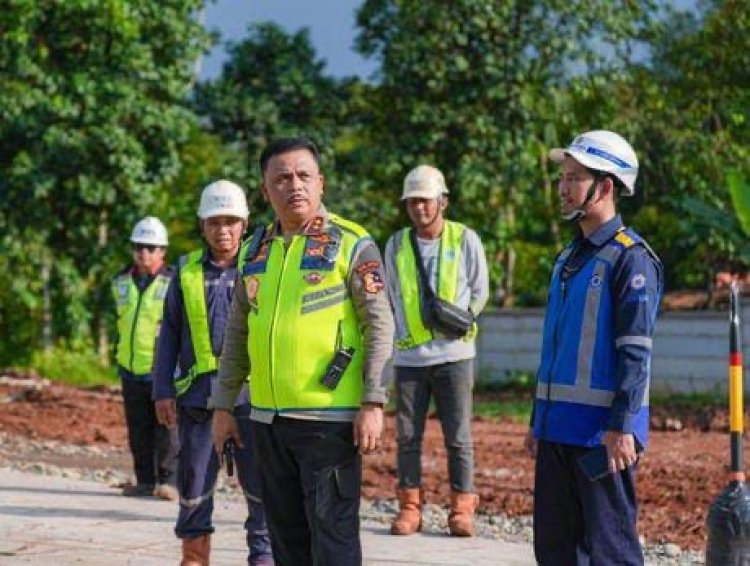 Kakorlantas Polri Tinjau Tol Japek II Cek Kesiapan Operasi Ketupat 2026