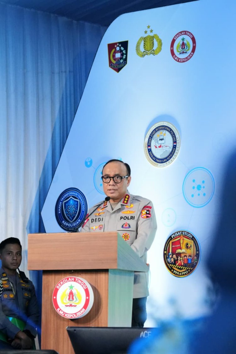 Perkuat Kebijakan Berbasis Data, Wakapolri Komjen Pol. Dedi Prasetyo Rilis Dua Buku