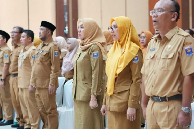 Wali Kota Metro Mengambil Sumpah Jabatan Dan Melantik 100 Pejabat Baru, Fokus pada Pelayanan Publik Lebih Baik