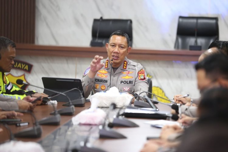 ‎DirlantasPolda Metro Jaya Apresiasi PLN Jaga Terangnya Idul Fitri : Masyarakat Nyaman Silaturahmi Tanpa Kendala Listrik
