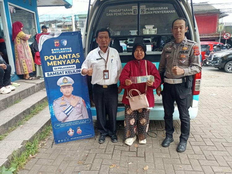 ‎Polantas Menyapa : Langkah Kunci Satlantas Polres Sukabumi dalam Membangun Kepercayaan Publik Melalui Samsat Pelabuhan Ratu dan Samsat Cibadak