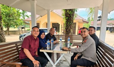 Kapolsek Peureulak Timur Terima Kunjungan Wartawan, Pererat Sinergi Polri dan Insan Pers