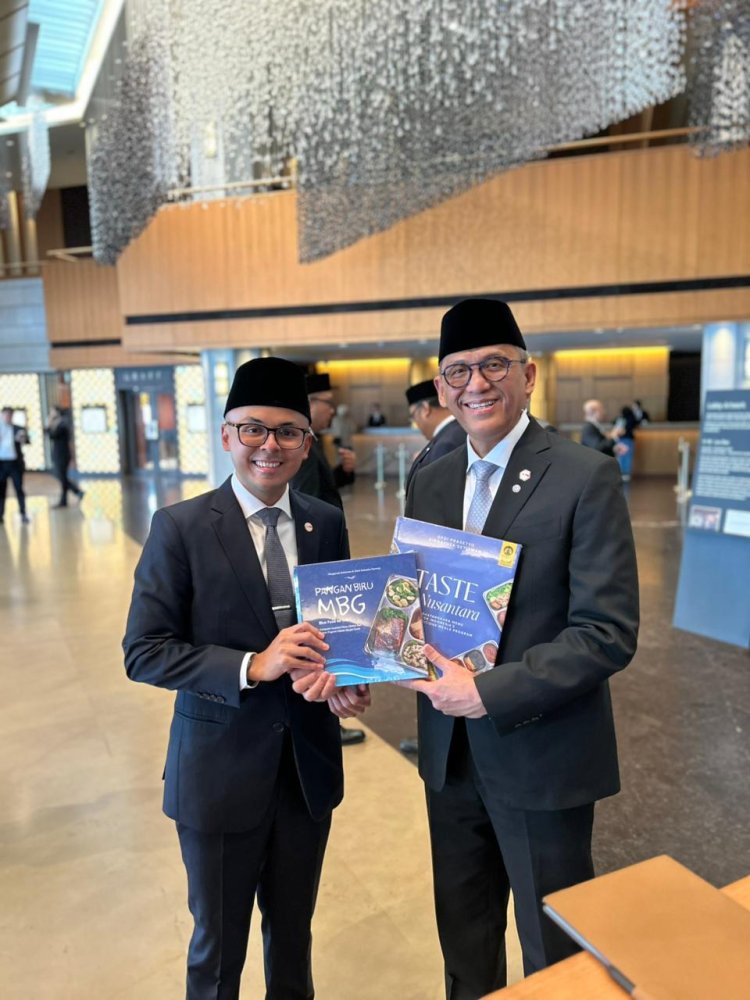 SIARAN PERS POLRI  Dari London hingga Seoul, Rasa Bhayangkara Nusantara Menembus Dunia  Perjalanan Global Buku MBG Polri Perkuat Gastrodiplomasi Indonesia