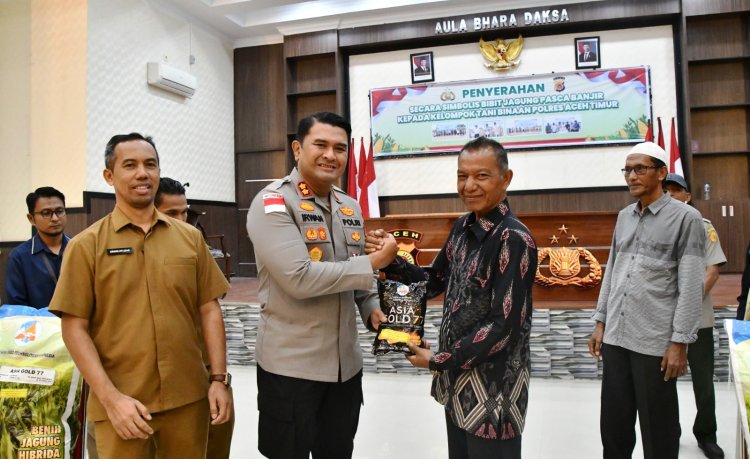 Pascabanjir, Polres Aceh Timur Bantu Petani Bangkit Lewat Penyaluran Bibit Jagung