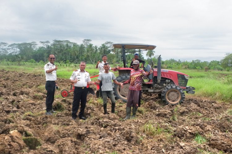 Lapas Lhoksukon Mulai Bajak Lahan, Dukung Ketahanan Pangan Nasional