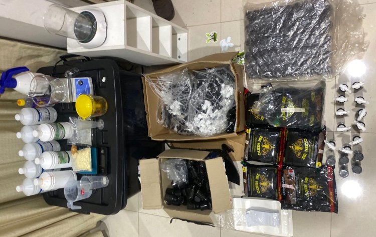 Polda Metro Jaya Bongkar Clandestine Lab Narkoba Jenis Tembakau Sintetis