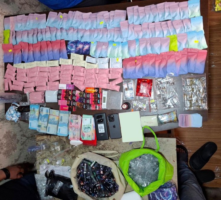 Respon Cepat Polisi Ungkap Penyekapan Anak di Jakut, WNA Pelaku Gunakan Narkoba, Ratusan Cartridge Etomidate Disita