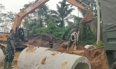 Semangat Kebersamaan, Satgas TMMD Aceh Tamiang dan Warga Pasang Gorong-Gorong