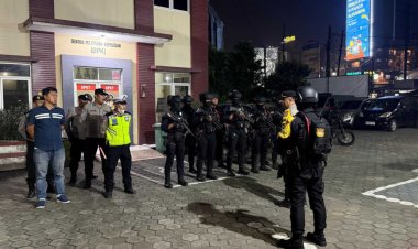 Brimob Metro Jaya Amankan 4 Remaja dan Miras Saat Patroli Malam di Pamulang