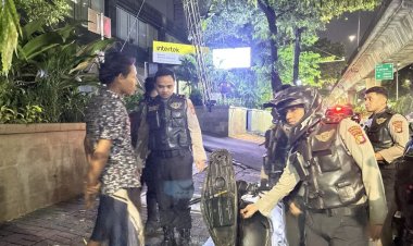 Tim Perintis Presisi Amankan 15 Orang di Jaktim, Sita 7 Celurit