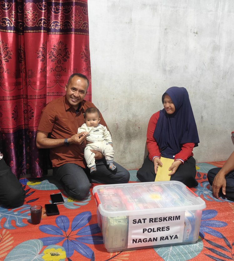 Kepedulian Menyentuh Hati, Kasat Reskrim Polres Nagan Raya Kunjungi Bayi Penderita Jantung Bocor