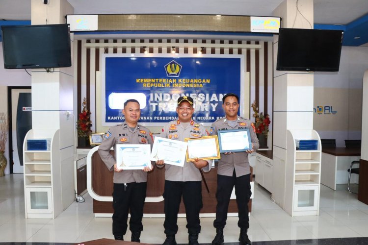 Sosialisasi Digitalisasi Layanan KPPN dan Monev Anggaran, Polres Way Kanan Raih 4 Penghargaan dari KPPN Kotabumi