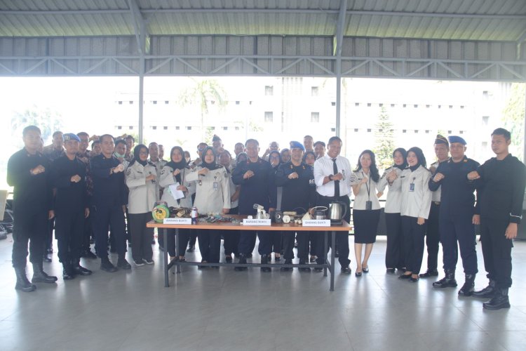 Kalapas Cipinang Pimpin Apel Siaga dan Razia Mendadak Saat Jam Makan Siang
