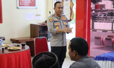 Sambut Hari Bhayangkara ke-80 Penuh Berkah, Polres Aceh Tengah Berbagi dengan Amil Jenazah