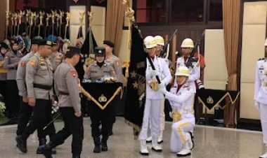 Jelang Hari Bhayangkara ke-80, Kapolri Pimpin Upacara Penyucian Panji Rastra Sewakottama