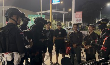 Patmob D 73 Kompi 2 Batalyon D Pelopor Intensifkan Patroli Rayonisasi Ciptakan Situasi Kamtibmas Kondusif di Kota Bekasi