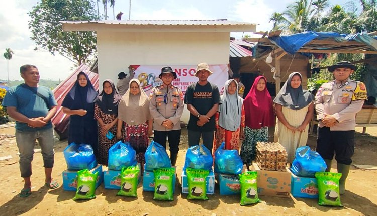 Polri Hadir untuk Masyarakat, Kapolsek Pantee Bidari Salurkan Bantuan Korban Bencana