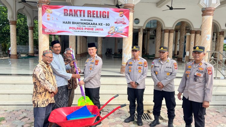Sambut Hari Bhayangkara ke-80, Polres Pidie Jaya Tebar Kepedulian Lewat Bakti Religi dan Bakti Sosial