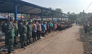 KARYA BAKTI KODIM 0427/WAY KANAN WUJUDKAN KEPEDULIAN DAN SEMANGAT GOTONG ROYONG BERSAMA MASYARAKAT KAMPUNG LEBAK PENIANGAN