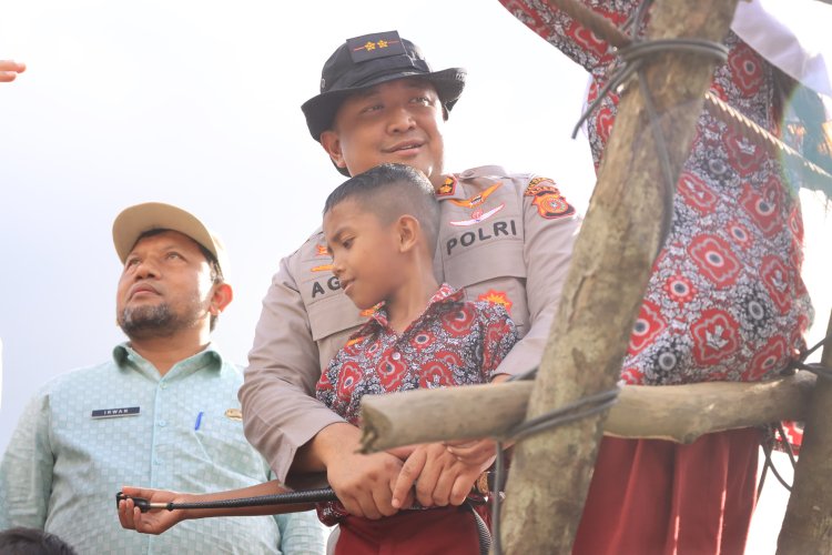 Kapolda Aceh Turun Langsung ke Lokasi Jembatan Viral, Keselamatan Anak Sekolah Jadi Prioritas