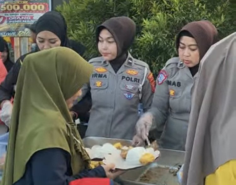 Bhayangkari Satlantas Polres Garut Gelar Jumat Berkah, Tebar Kebaikan di Tengah Masyarakat