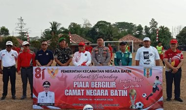 MERIAHNYA! Camat Negara Batin Buka Turnamen Sepak Bola Piala Bergilir, Rangkaian HUT RI ke-81 — 16 Tim Siap Bersaing!