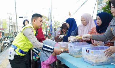 Semangat Jumat Berkah Satlantas Polres Garut : Tebar Kebaikan dan Edukasi Keselamatan Jalan