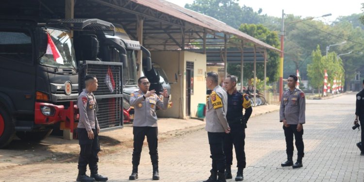 Kapolres Purwakarta Silaturahmi ke Kompi 3 Yon C Pelopor Brimob : Memperkokoh Sinergi demi Kamtibmas yang Kondusif