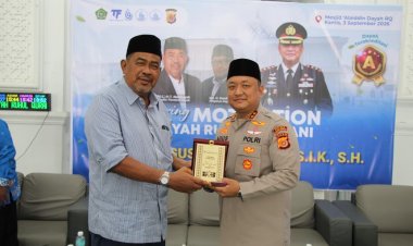Kapolres Aceh Barat Motivasi Santri Dayah Ruhul Qur’ani, Dorong Generasi Muda Berani Raih Cita-Cita