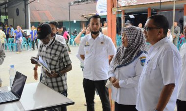 Sekda Langsa Tinjau Hari Perdana Penyaluran Jadup Tahap II Termin Kedua