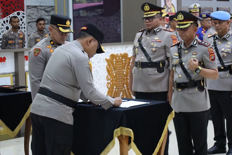 Kapolda Aceh Pimpin Sertijab Dua PJU dan Lima Kapolres Jajaran