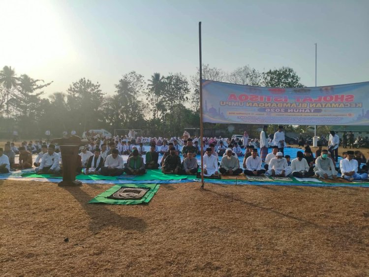 SHOLAT ISTISQA DI BLAMBANGAN UMPU IKHTIAR & DOA BERSAMA MEMOHON HUJAN DI TENGAH MUSIM KEMARAU