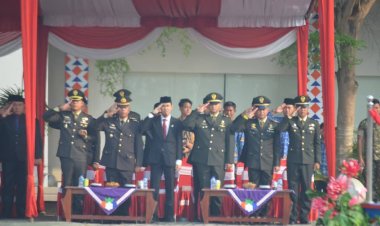 DANDIM 0427/WAY KANAN HADIRI UPACARA PERINGATAN HARI KESAKTIAN PANCASILA TINGKAT KABUPATEN WAY KANAN   
